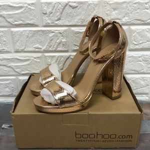Boohoo rose gold faux snake chunky heel sandals wide fit women’s size 7